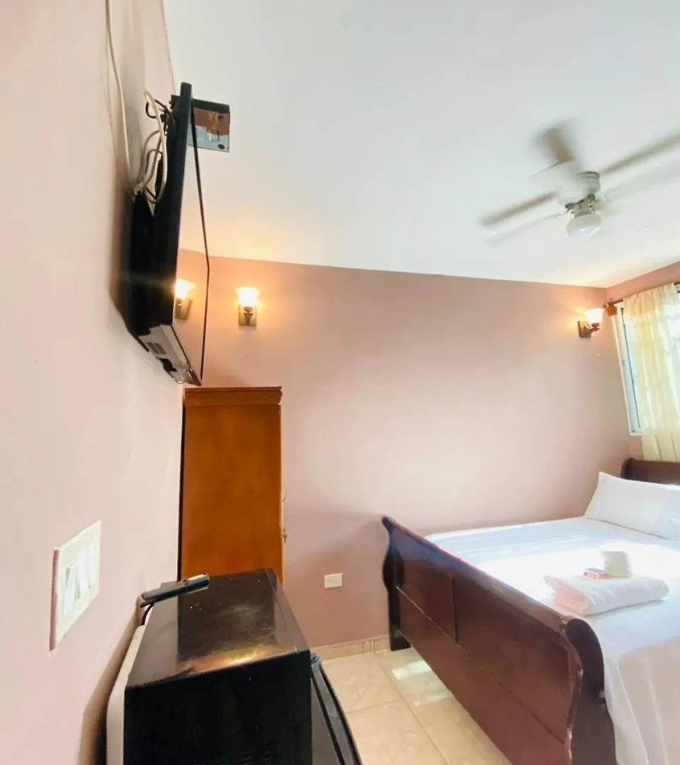 Adouly Plaza Hotel Saint-Raphael