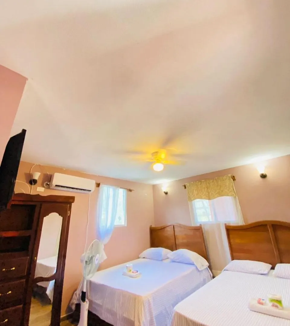 Adouly Plaza Hotel Saint-Raphael 3*,